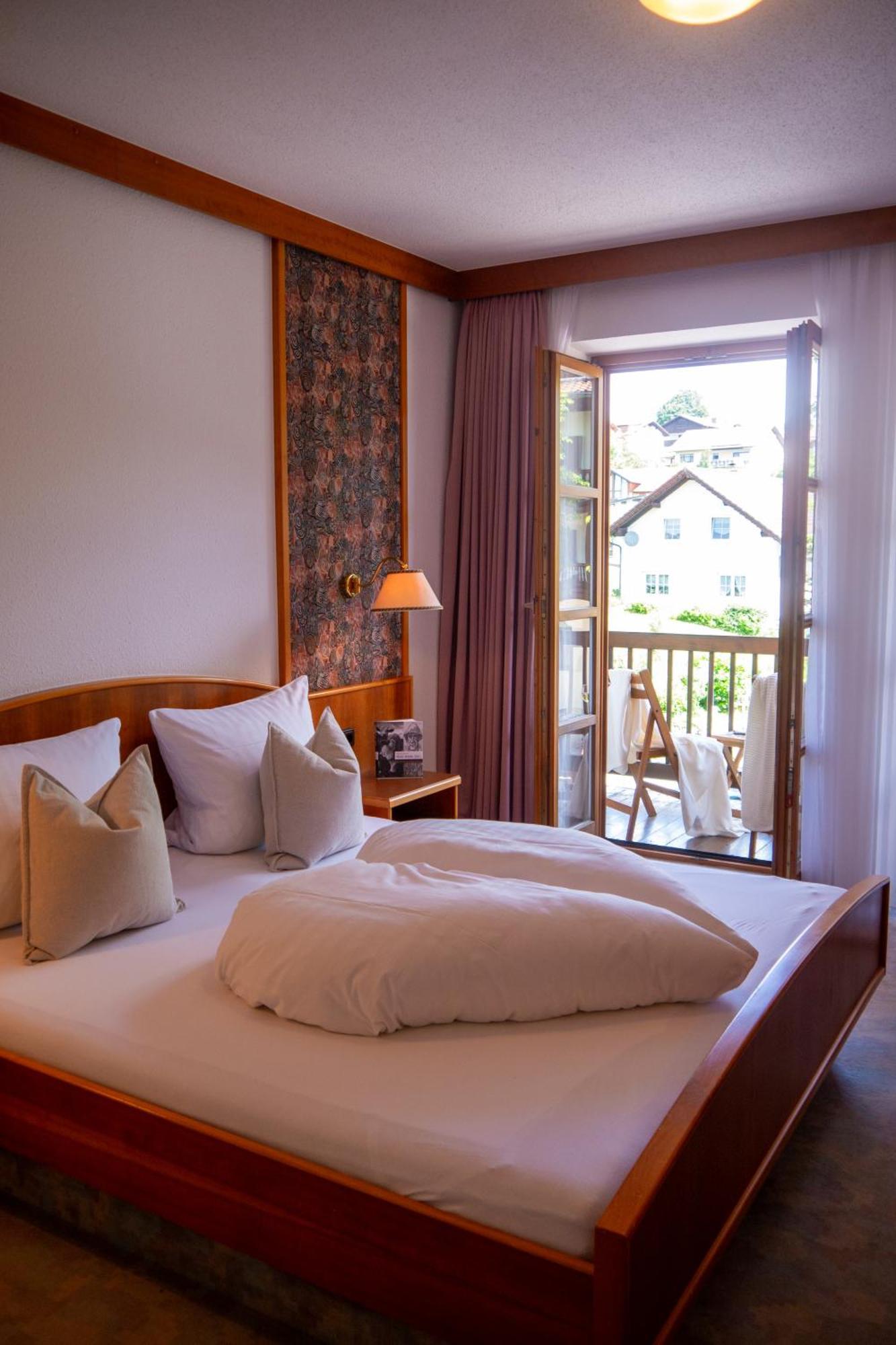 Gasthof Zur Alten Post Regen Extérieur photo